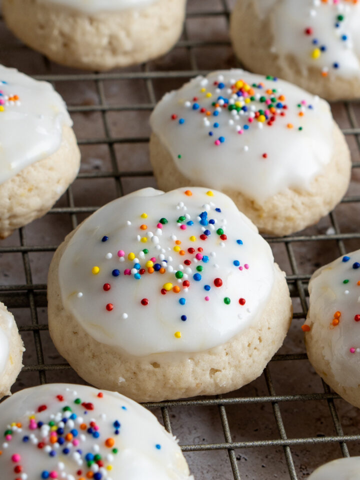 lemon ricotta cookies on a wire rack